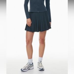 Aritzia TnAction TNAMOVE™ TENNIS MICRO PLEATED SKIRT size Large